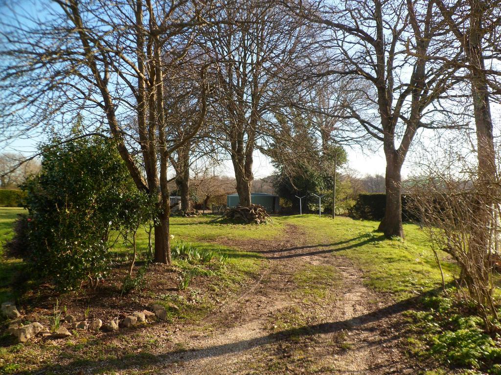 Farmhouse In An Amazing Private Park Guest House Vannes Eksteriør bilde