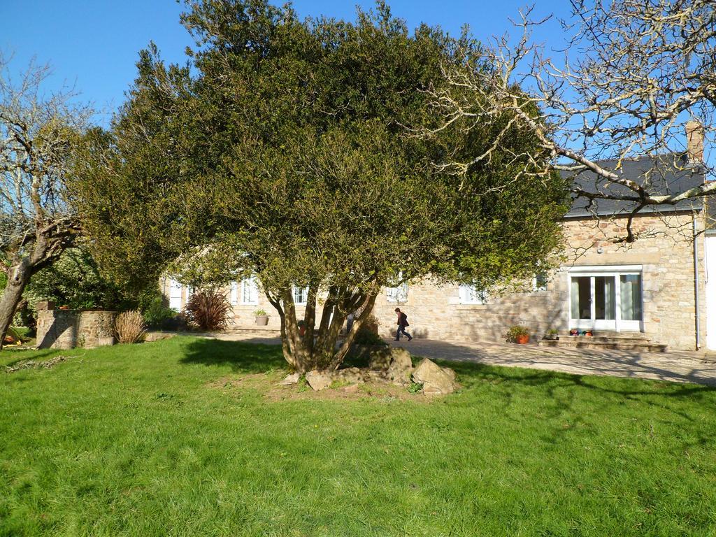 Farmhouse In An Amazing Private Park Guest House Vannes Eksteriør bilde